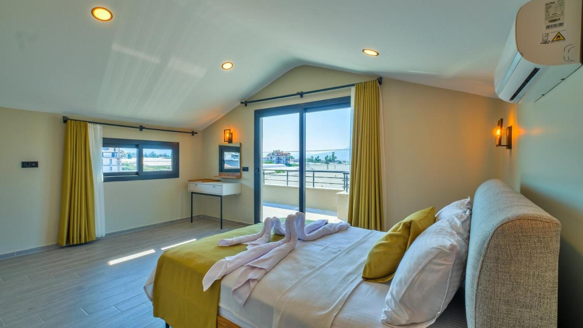 4 Bedroom - 2159